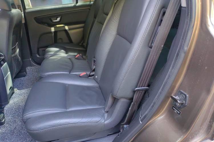 Used Volvo XC Classic 2014 T5 Luxury Edition Left Rear Seat