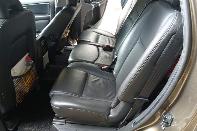 Used Volvo XC Classic 2014 T5 Luxury Edition Left Rear Seat