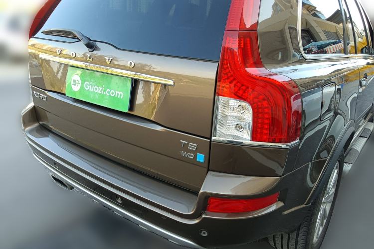 Used Volvo XC Classic 2014 T5 Executive Edition Rear Right 45 Deg