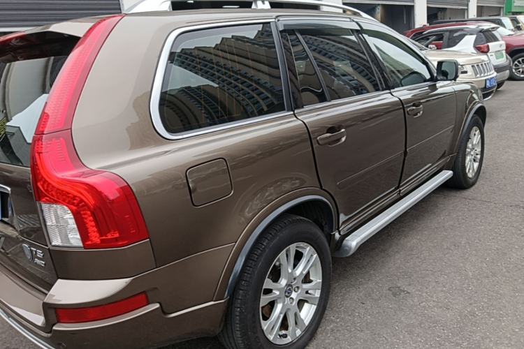 Used Volvo XC Classic 2014 T5 Luxury Edition Rear Right 45 Deg