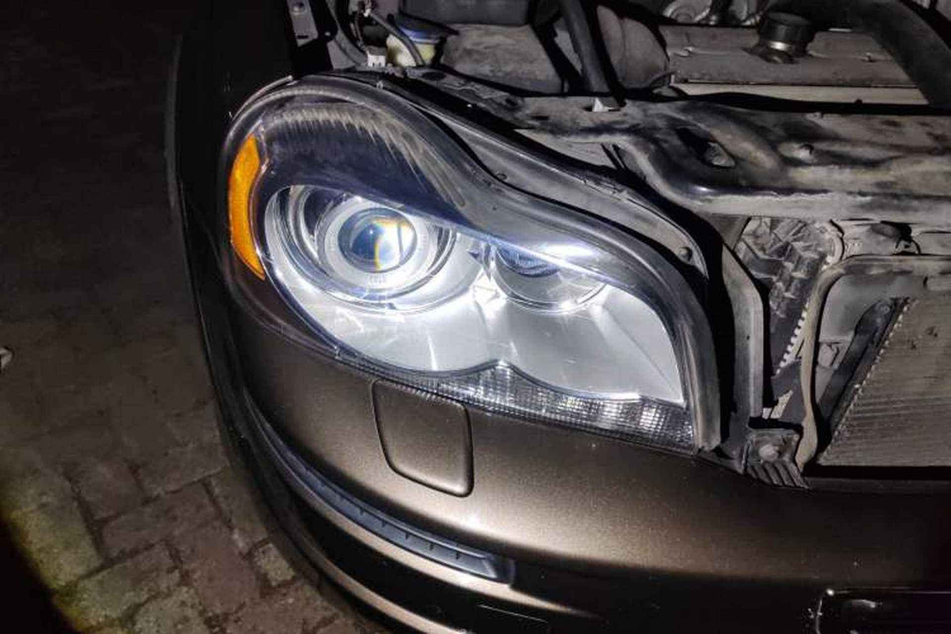 Used Volvo XC Classic 2014 T5 Luxury Edition Right Front Headlight