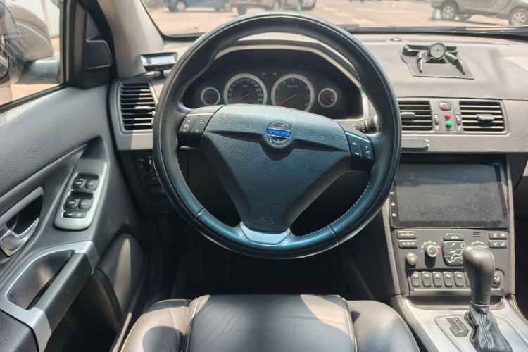 Used Volvo XC Classic 2014 T5 Luxury Edition Steering Wheel