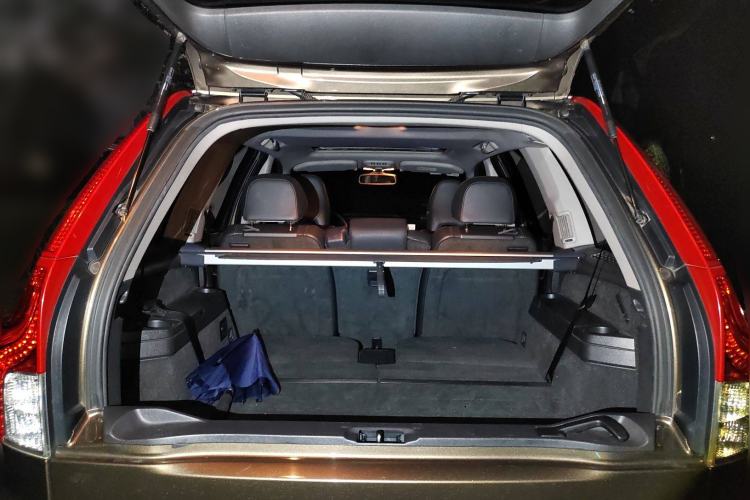 Used Volvo XC Classic 2014 T5 Luxury Edition Trunk
