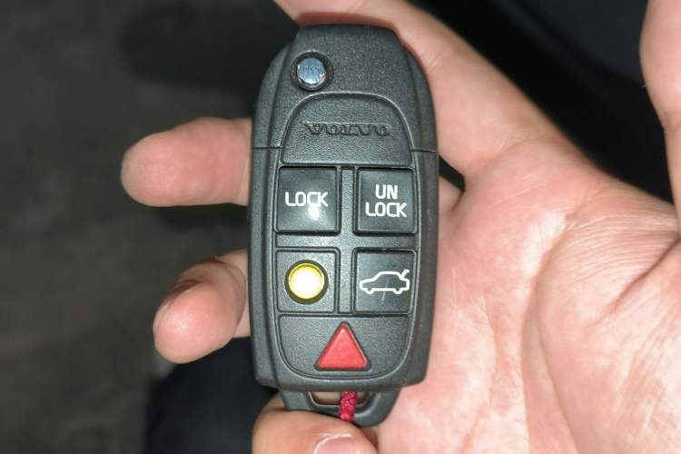 Used Volvo XC Classic 2014 T5 Luxury Edition Vehicle Key