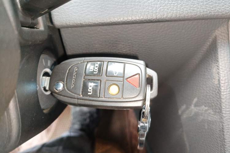 Used Volvo XC Classic 2014 T5 Luxury Edition Vehicle Key