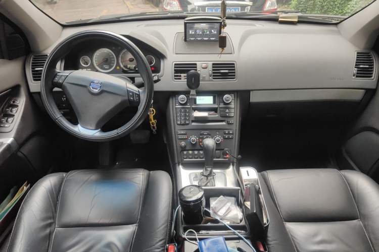 Used Volvo XC Classic 2014 T5 Luxury Edition Center Console