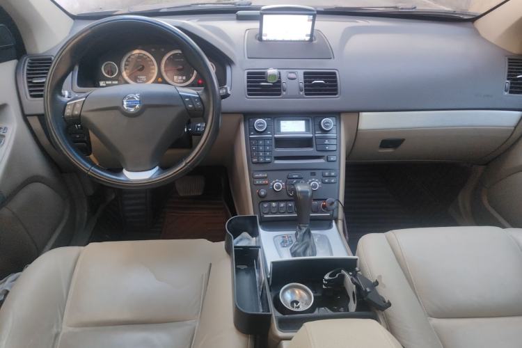 Used Volvo XC Classic 2014 T5 Luxury Edition Center Console