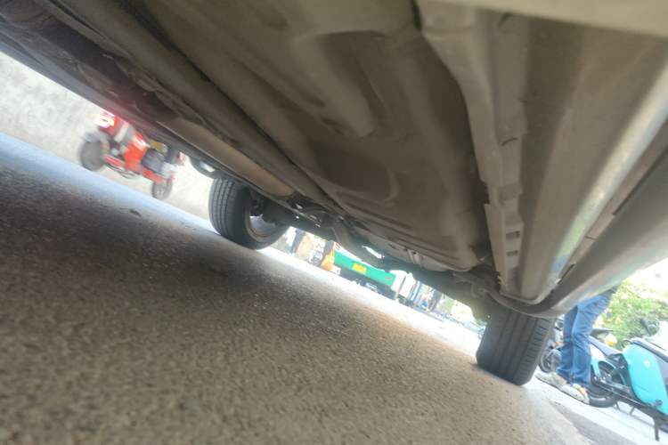 Used Volvo XC Classic 2014 T5 Luxury Edition Chassis Front Left
