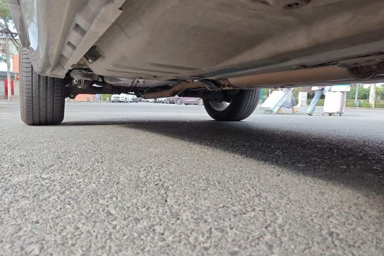 Used Volvo XC Classic 2014 T5 Luxury Edition Chassis Front Right