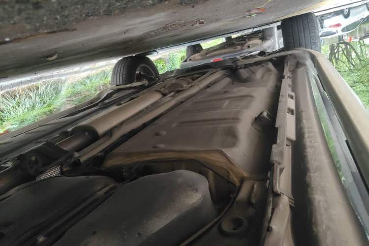 Used Volvo XC Classic 2014 T5 Luxury Edition Chassis Rear Left