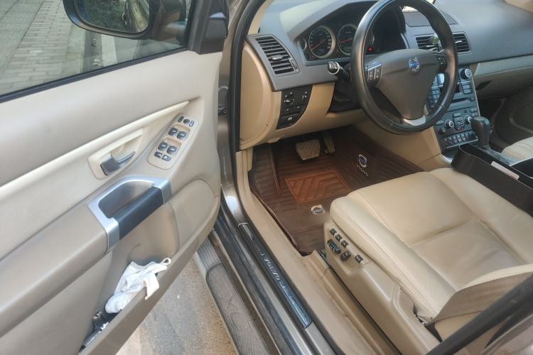 Used Volvo XC Classic 2014 T5 Luxury Edition Driver Seat