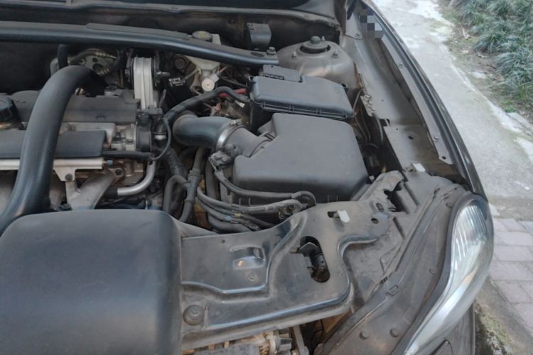 Used Volvo XC Classic 2014 T5 Luxury Edition Engine Bay Left