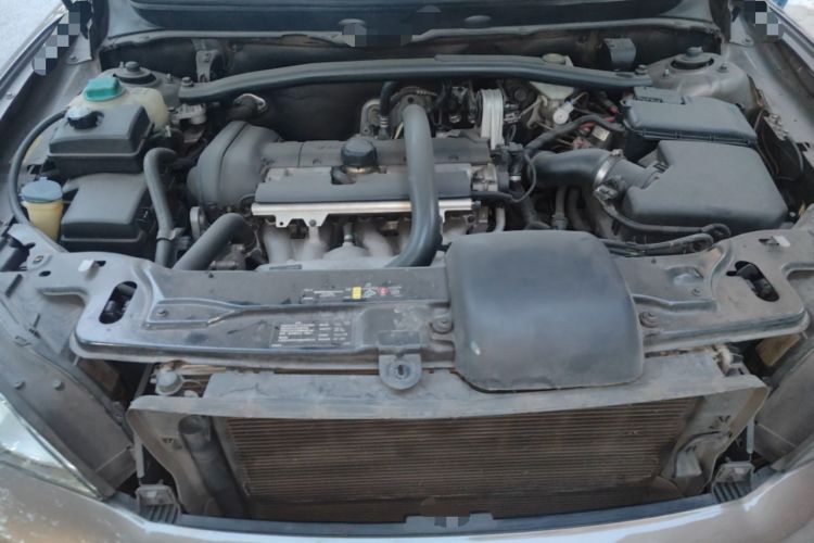 Used Volvo XC Classic 2014 T5 Luxury Edition Engine Bay