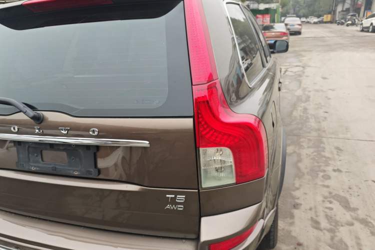 Used Volvo XC Classic 2014 T5 Luxury Edition Exterior 6