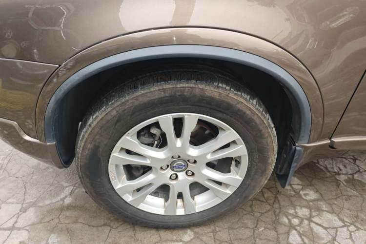 Used Volvo XC Classic 2014 T5 Luxury Edition Exterior 7