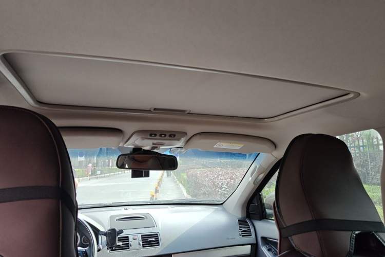 Used Volvo XC Classic 2014 T5 Luxury Edition Headliner