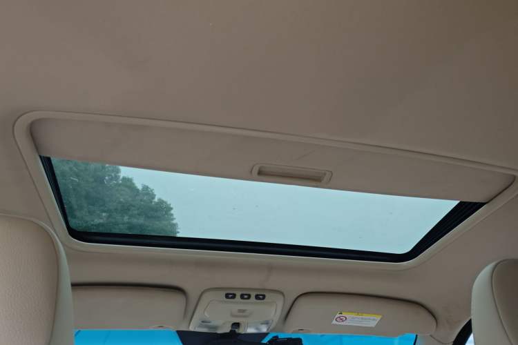 Used Volvo XC Classic 2014 T5 Luxury Edition Headliner