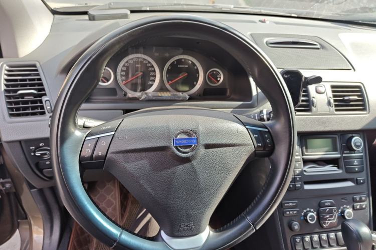 Used Volvo XC Classic 2014 T5 Luxury Edition Steering Wheel