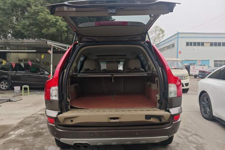 Used Volvo XC Classic 2014 T5 Luxury Edition Trunk