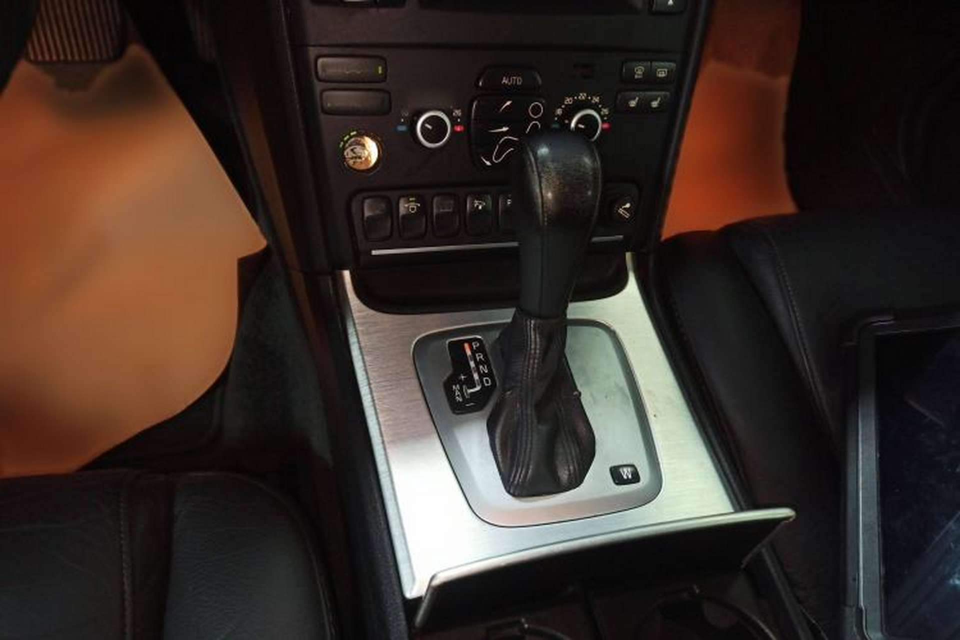Used Volvo XC Classic 2014 T5 Luxury Edition Gear Lever