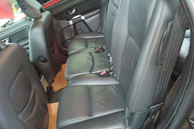 Used Volvo XC Classic 2014 T5 Luxury Edition Interior 4
