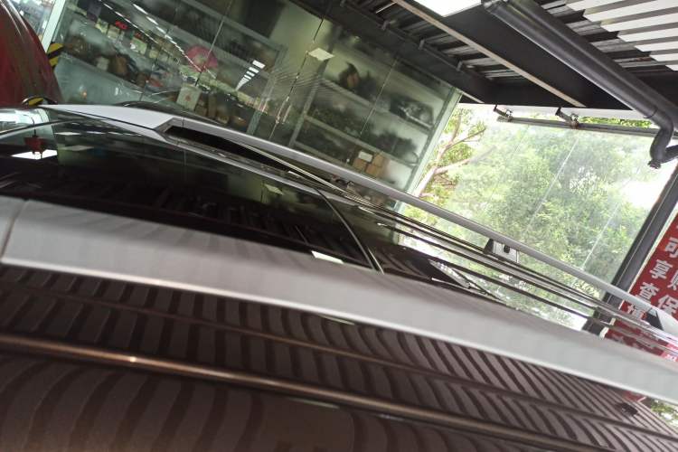 Used Volvo XC Classic 2014 T5 Luxury Edition Roof