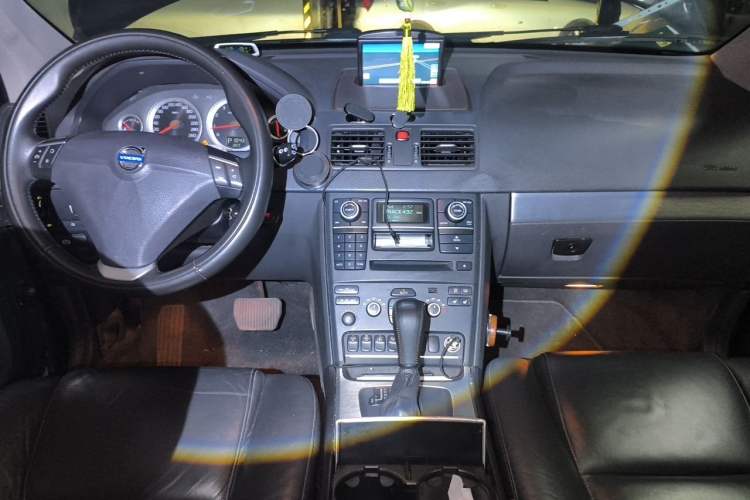 Used Volvo XC Classic 2014 T5 Luxury Edition Center Console