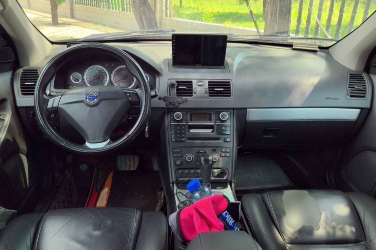Used Volvo XC Classic 2014 T5 Luxury Edition Center Console