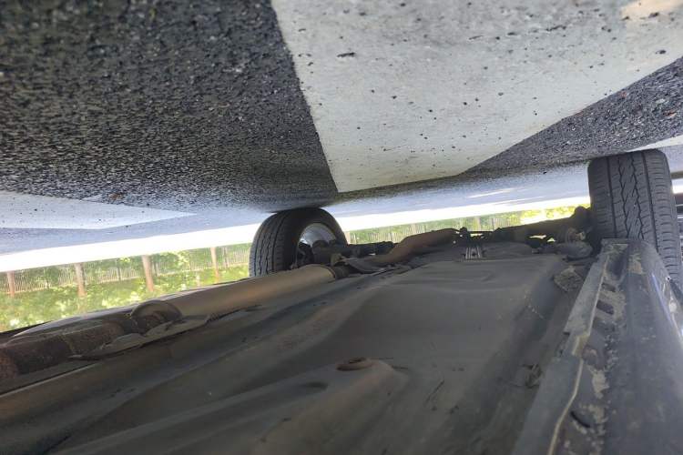 Used Volvo XC Classic 2014 T5 Executive Edition Chassis Front Right