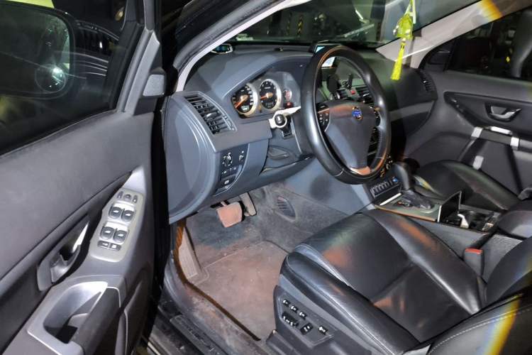 Used Volvo XC Classic 2014 T5 Luxury Edition Driver Seat
