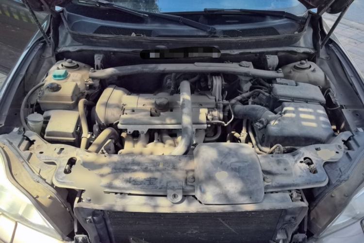 Used Volvo XC Classic 2014 T5 Luxury Edition Engine Bay
