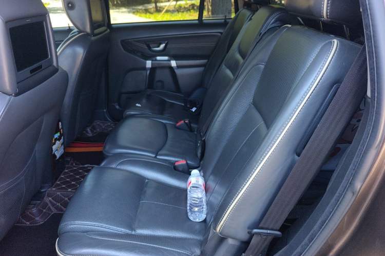 Used Volvo XC Classic 2014 T5 Executive Edition Left Rear Seat