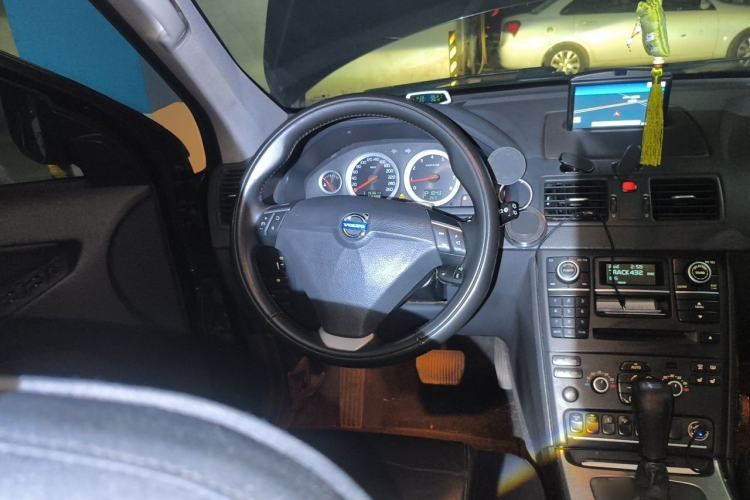 Used Volvo XC Classic 2014 T5 Luxury Edition Steering Wheel