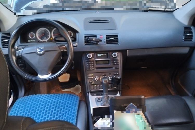 Used Volvo XC Classic 2014 T5 Luxury Edition Center Console