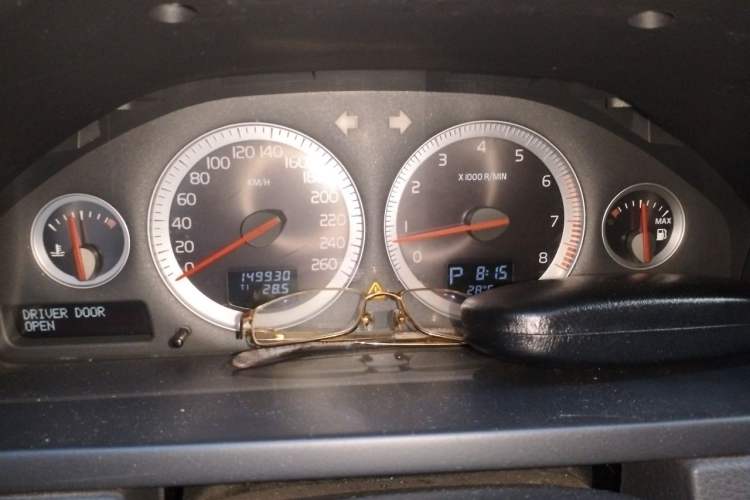 Used Volvo XC Classic 2014 T5 Luxury Edition Instrument Cluster
