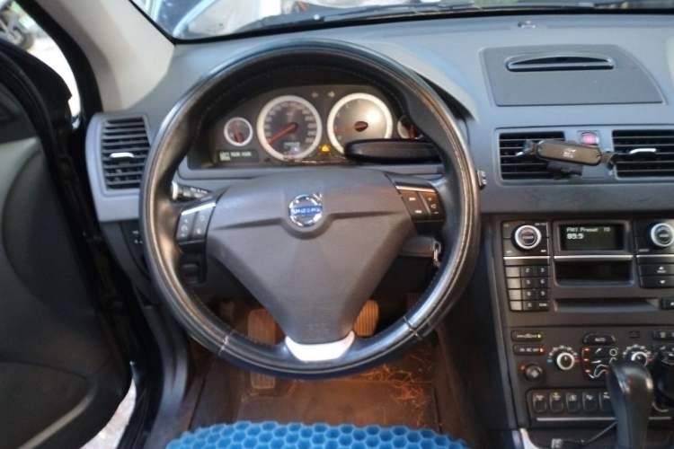Used Volvo XC Classic 2014 T5 Luxury Edition Steering Wheel
