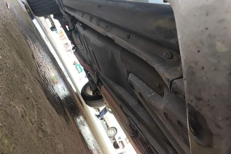 Used Volvo XC Classic 2014 T5 Luxury Edition Chassis Front Right