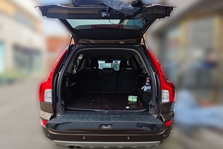 Used Volvo XC Classic 2014 T5 Luxury Edition Trunk