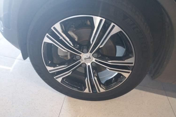 Used Volvo XC40 2020 T4 Four-Wheel Drive Smart Luxury Edition Exterior 7