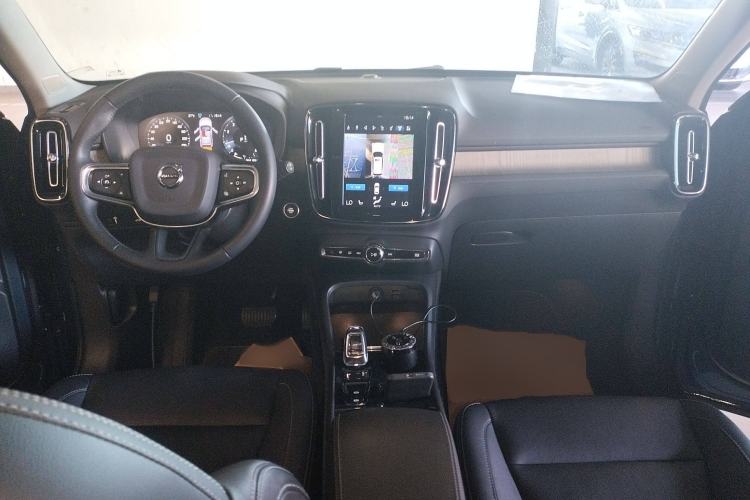 Used Volvo XC40 2020 T4 Four-Wheel Drive Smart Luxury Edition Interior 2