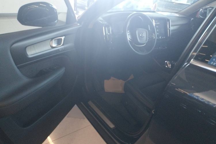 Used Volvo XC40 2020 T4 Four-Wheel Drive Smart Luxury Edition Interior 3