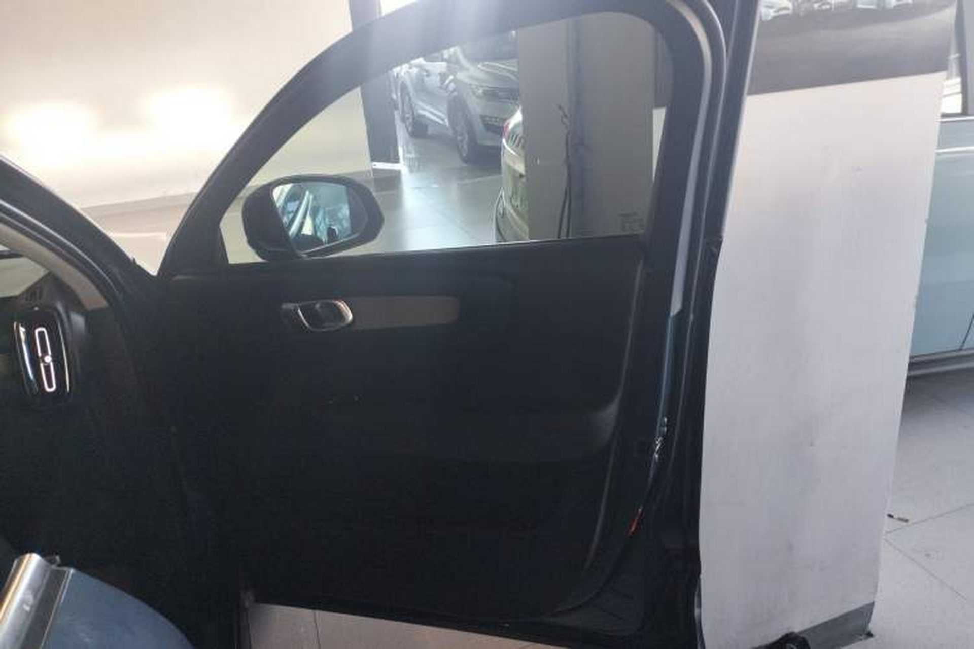 Used Volvo XC40 2020 T4 Four-Wheel Drive Smart Luxury Edition Interior 5