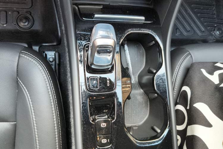 Used Volvo XC40 2021 T4 Four-Wheel Drive Smart Luxury Edition Gear Lever