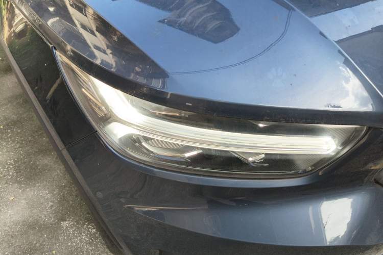 Used Volvo XC40 2021 T4 Four-Wheel Drive Smart Luxury Edition Right Front Headlight