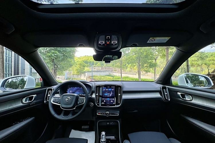 Used Volvo XC40 2024 B3 Zhiyuan Luxury Edition Interior 2
