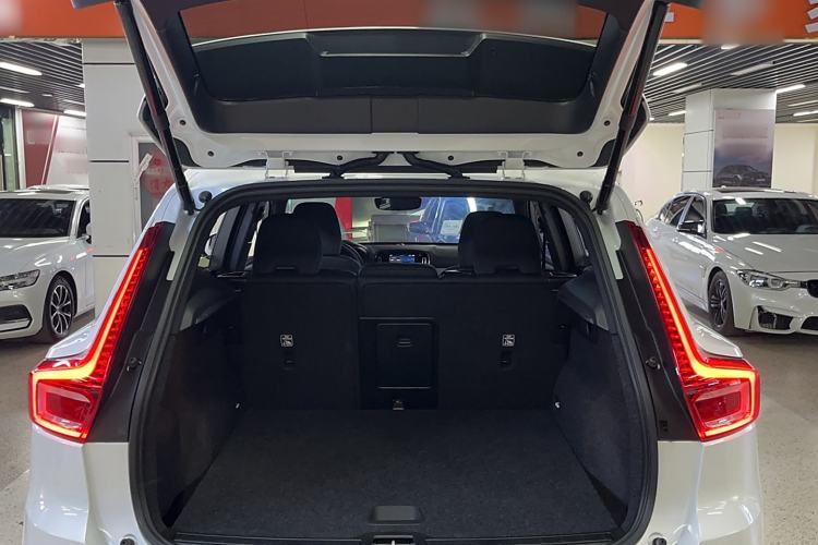 Used Volvo XC40 2024 B3 Zhiyuan Luxury Edition Trunk