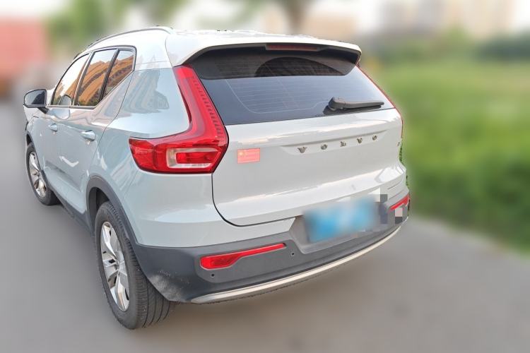 Used Volvo XC40 2019 T4 Four-Wheel Drive Midnight Amazon Blue Rear Left 45 Deg