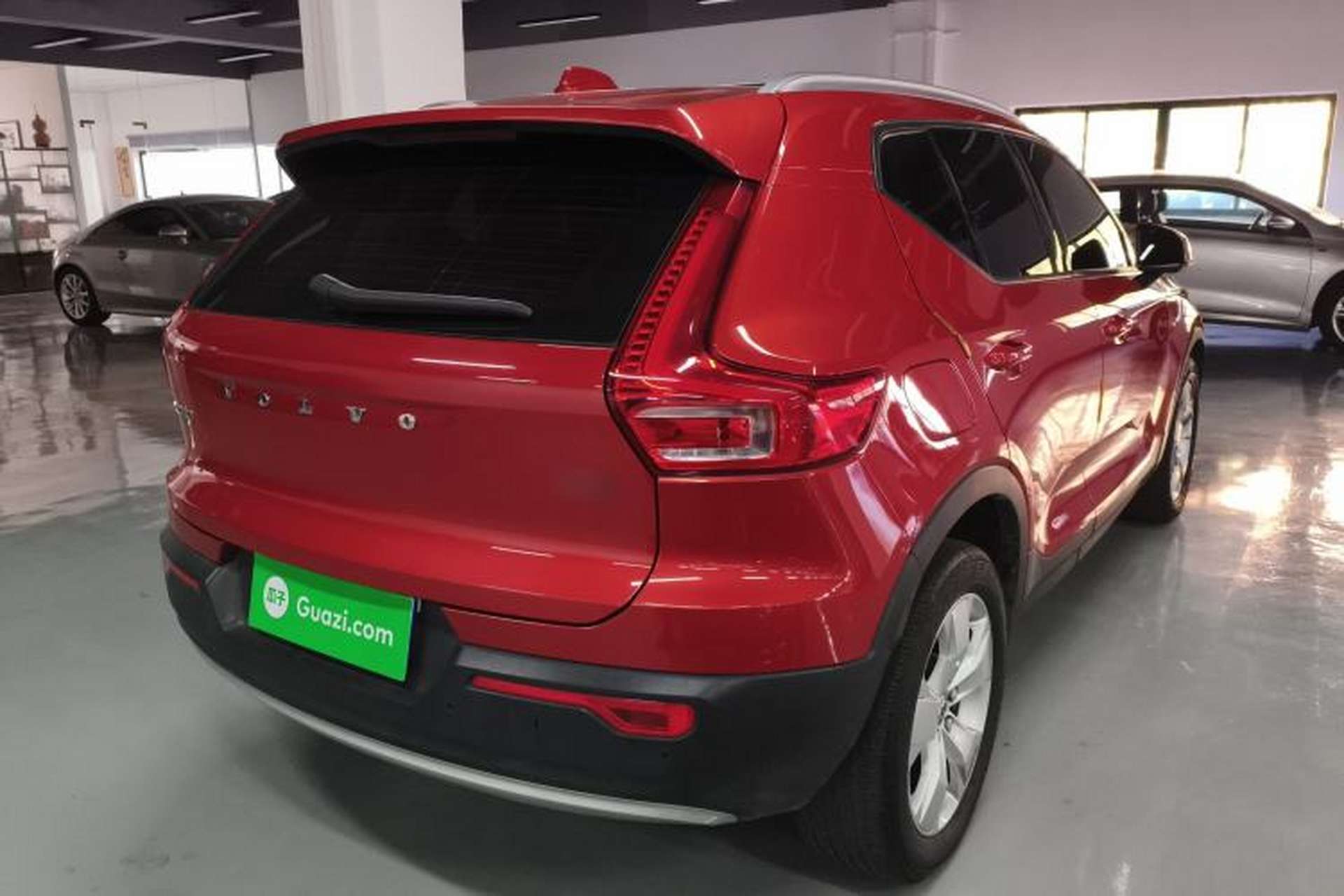 Used Volvo XC40 2019 T4 4x4 Midday Lava Red Exterior 5
