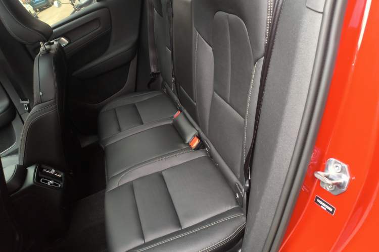 Used Volvo XC40 2019 T4 4x4 Midday Lava Red Left Rear Seat