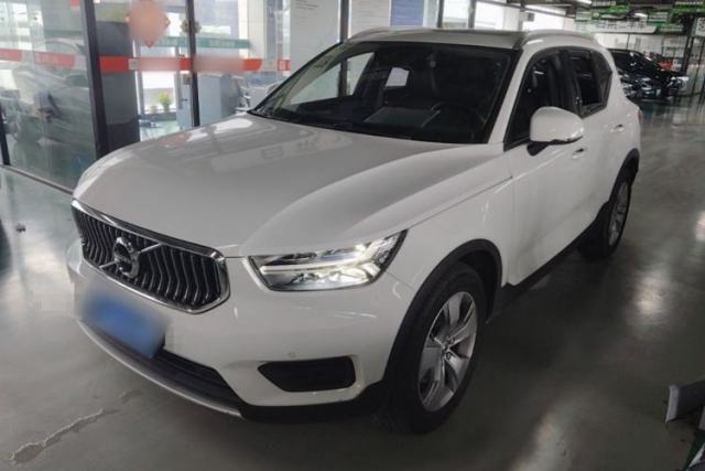 Used Volvo XC40 2019 T4 Four-Wheel Drive Dawn Ice White
